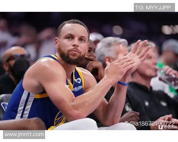 库里成为勇士历史得分王，传奇再添辉煌篇章